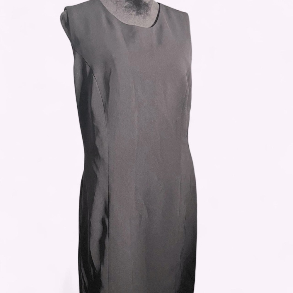 Charter club size 14 black round neck midi dress with zip up back minimalistic
